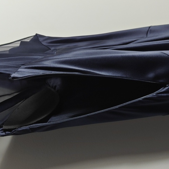 ABS Allen Schwartz Blue Formal Long  Silk Dress Gown w/ Built in Bra Size 4 - Picture 16 of 16